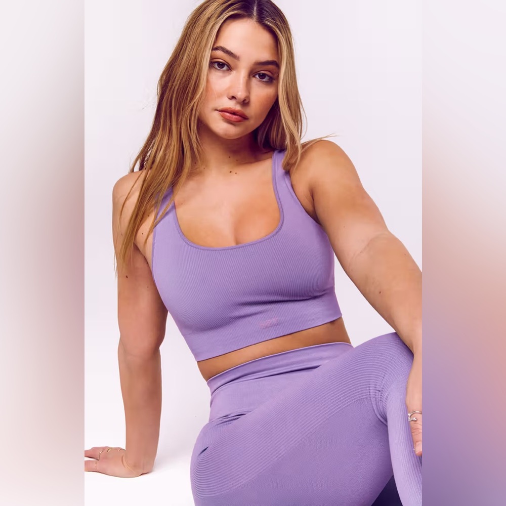 SET ACTIVE x Madelyn Cline Sculptflex Set